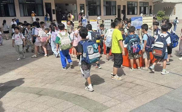 “智享长乐科普月，解锁科学新答案”——长乐区洞江小学迎来奇妙科普之旅