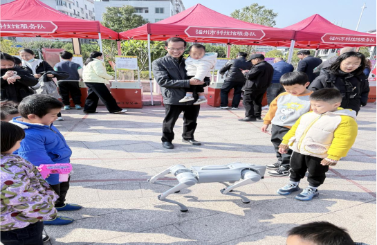 科技下乡暖民心 福州科技馆科普大篷车点亮2026年闽清“三下乡”活动 科技下乡暖民心 福州科技馆科普大篷车点亮2026年闽清“三下乡”活动