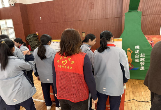 文笔生辉·山海科创——福州科技馆科普大篷车进连江文笔中学