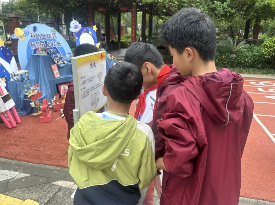 科普大篷车进校园 科技盛宴助成长 福州科技馆科普大篷车走进闽侯县实验小学