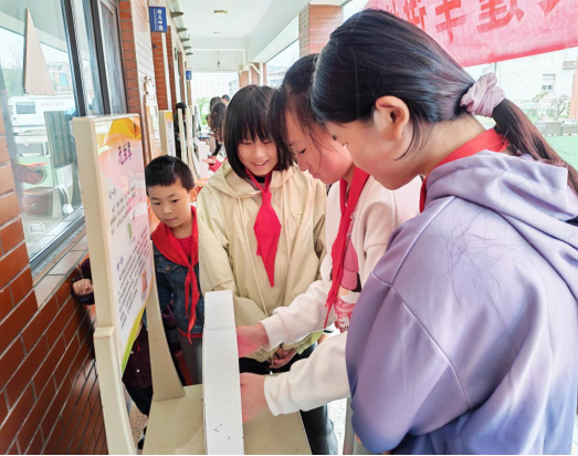 探秘科学奇趣 点亮童心梦想——福州科技馆科普大篷车走进福清市东瀚陈庄小学