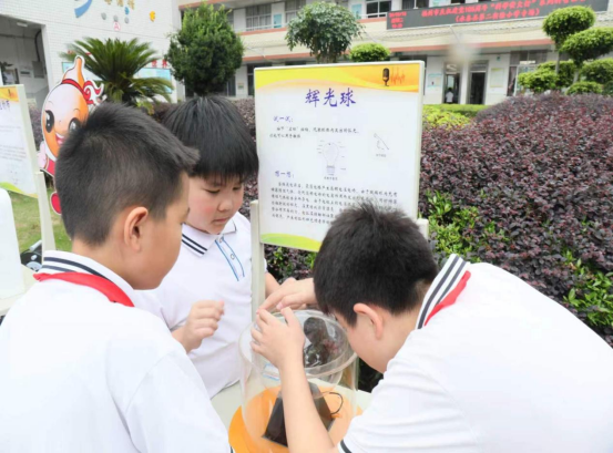 薪火相传守初心·馆校合作育新才 ——福州科技馆科普大篷车驶入永泰县第二实验小学