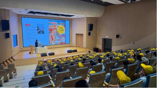 山海同阅 科技筑梦：连江百余名师生 赴榕开启科普研学之旅