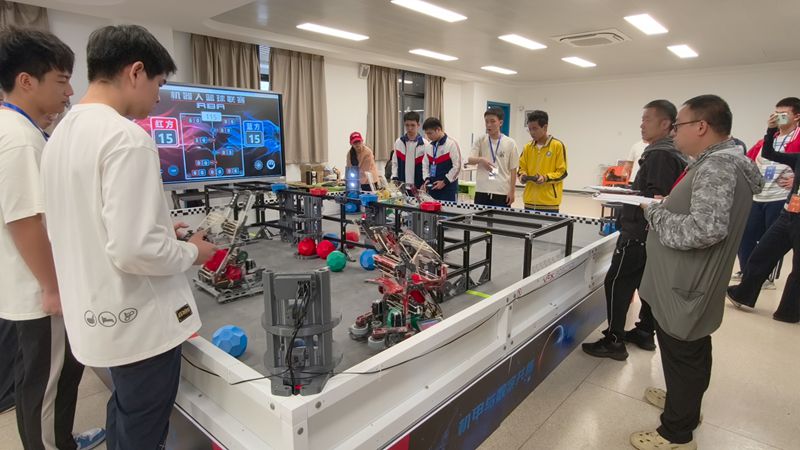 第二十届福州市青少年机器人竞赛圆满落幕——线上线下双轨联动 近3500名青少年点燃科创热情 第二十届福州市青少年机器人竞赛圆满落幕——线上线下双轨联动 近3500名青少年点燃科创热情