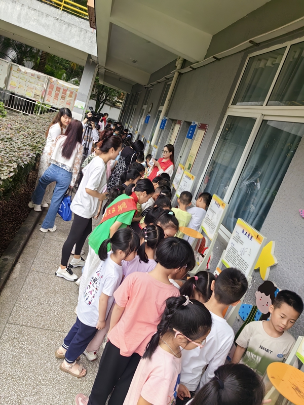 福州市反邪教协会联合多部门开展“贯浩然正气·筑无邪校园”主题宣传活动
