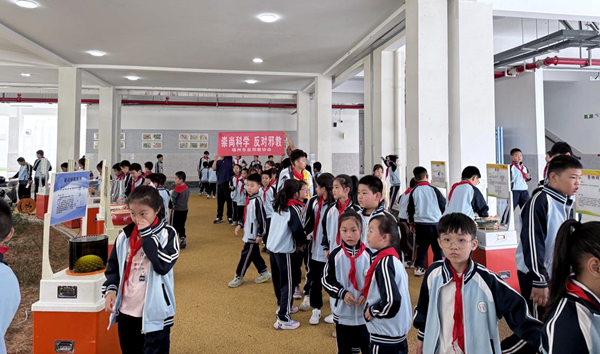 筑牢青春防线！反邪教宣传走进福州市鼓山新区学校