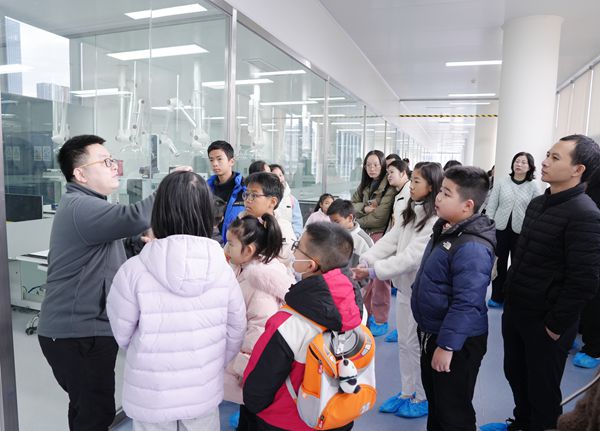 灵芝闽都研学行：探秘「仙草」背后的科学密码