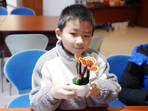 灵芝闽都研学行：探秘「仙草」背后的科学密码