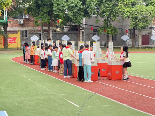 “科普之光照亮浦小，探索之路精彩纷呈”——闽侯上街实验浦口小学迎来奇妙科普之旅