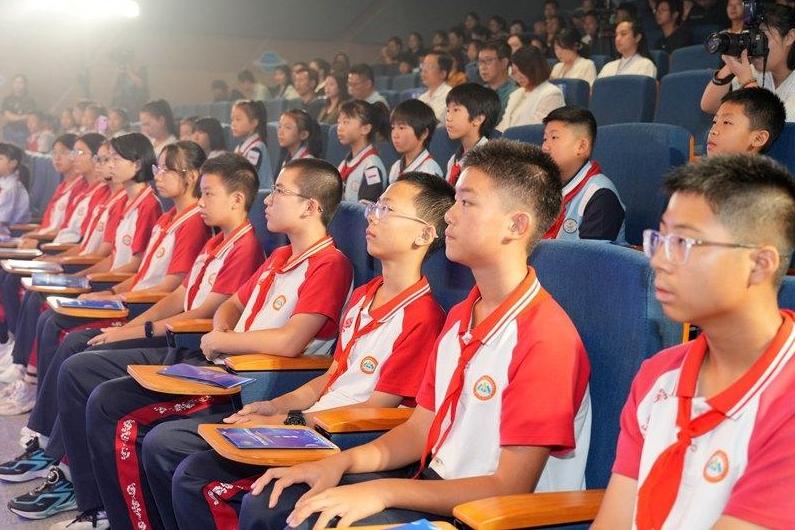 当科学家故事被少年搬上舞台：一场跨越时空的“精神接力”在晋安上演