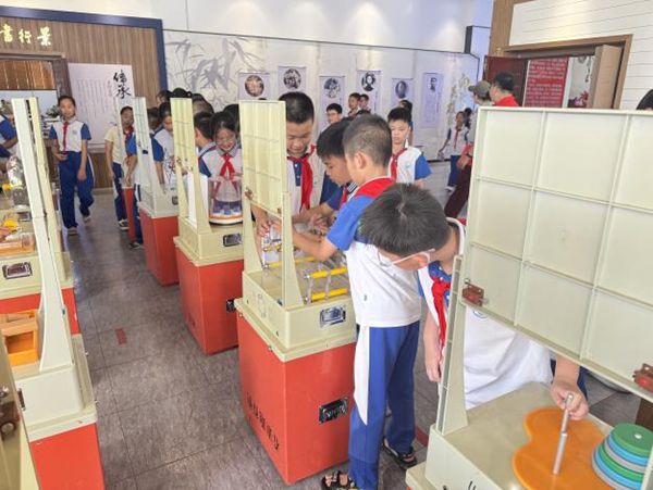 “流动的科学课堂，别样的成长体验”——永泰县实验小学相约奇妙科学之旅