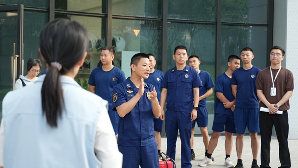 “筑牢安全防线 守护科技殿堂” ——福州科技馆联合多方开展消防疏散演练