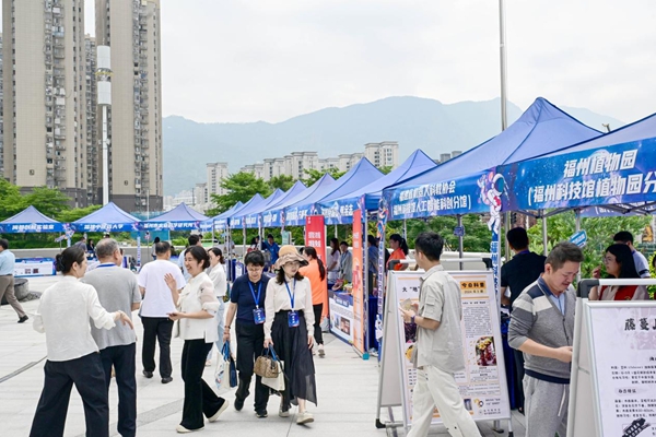 2025年福州市科技活动周主会场活动在福州科技馆启动
