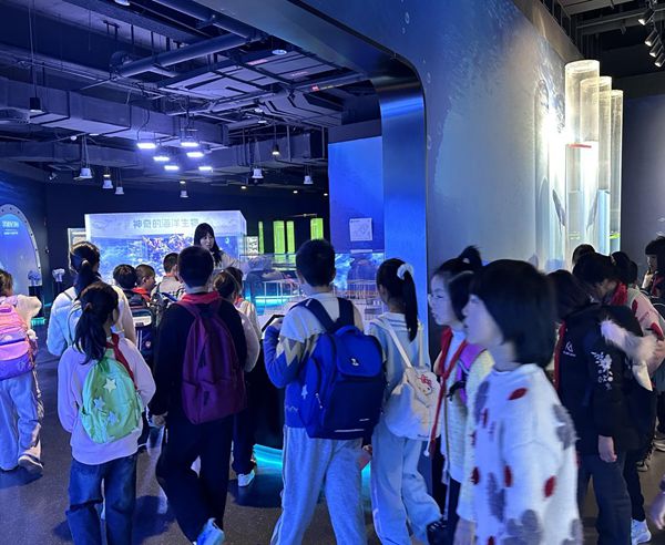 山海同阅，科技筑梦：福州科技馆携手福州市少年儿童图书馆点亮乡村学子科学梦想